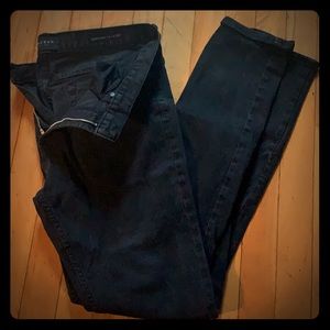 Men’s Black Skinny Jeans.